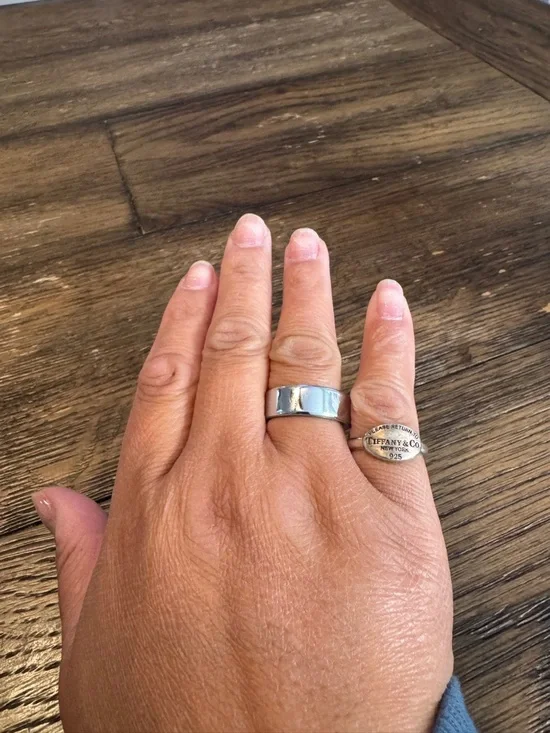 Tiffany & Co. Sterling Oval Tag Ring in Silver with Brown Patina - Picture 4 of 4